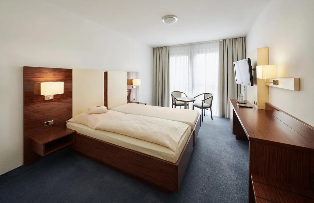 Stadthotel Am Wasen-1